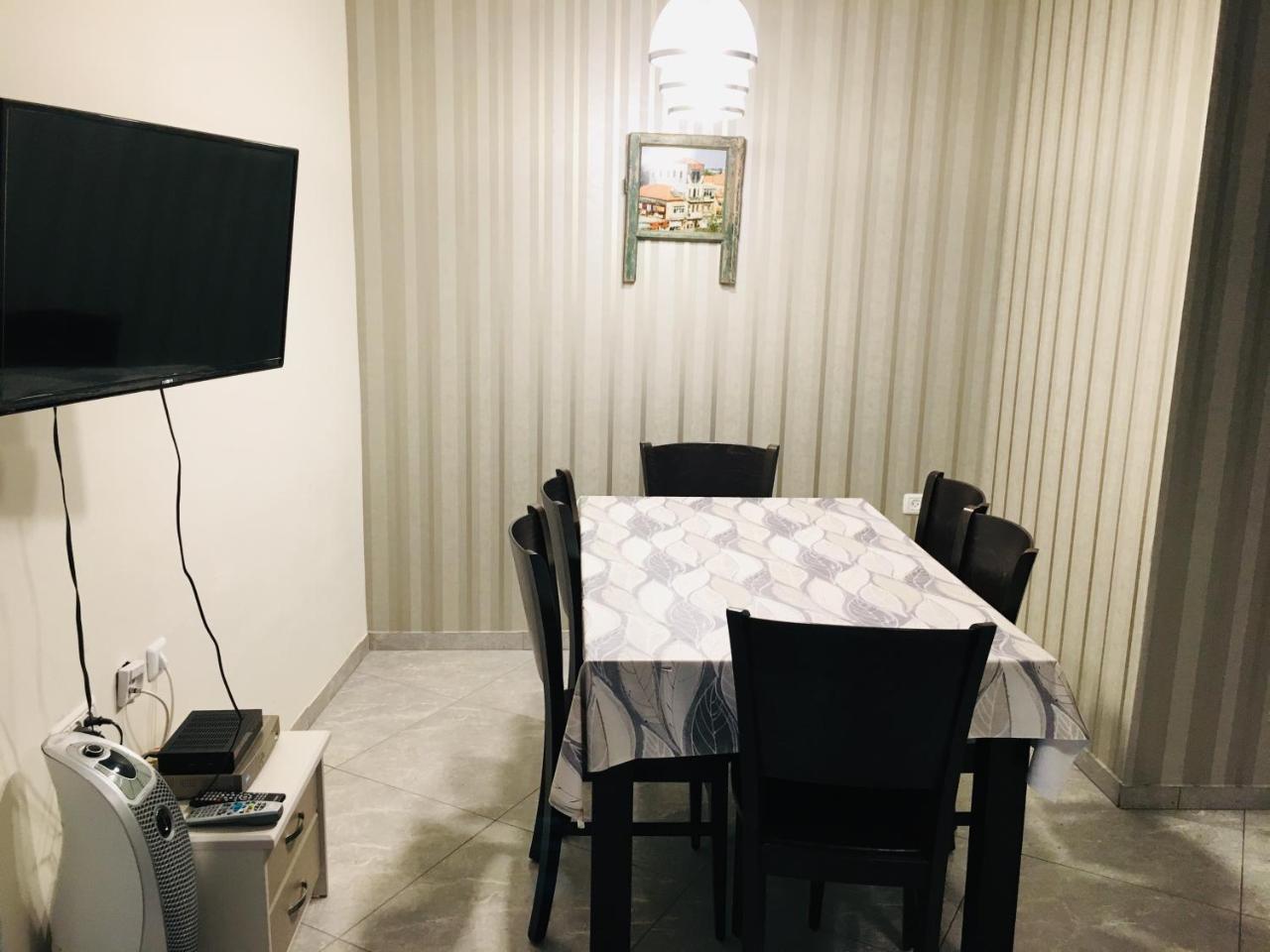 Apartment Segal In *