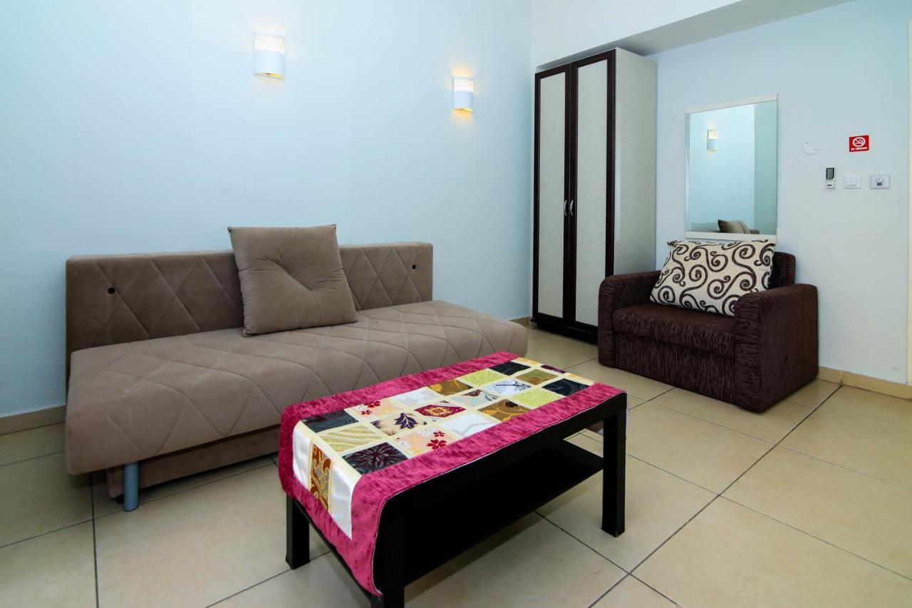 Apartment Segal In *
